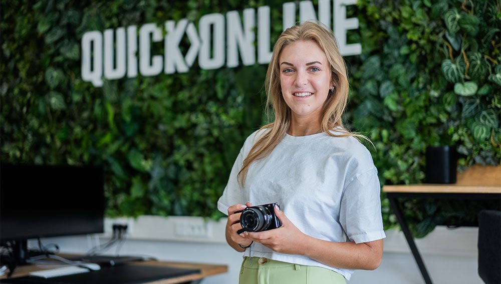 Lisa Pouwe, content marketeer QuickOnline