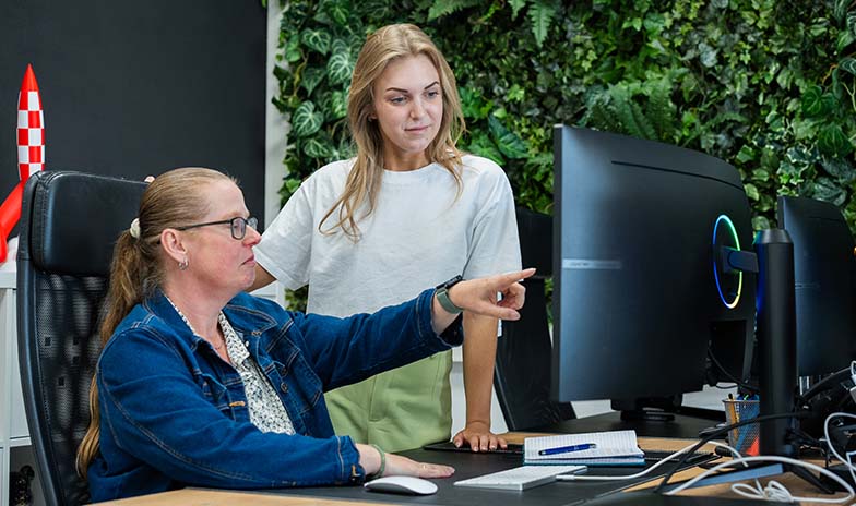 Wat is server side tagging? Angela legt het uit aan angela